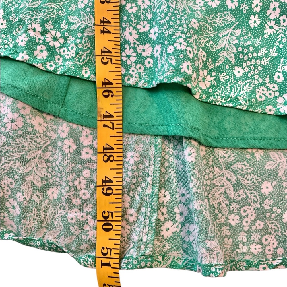 ASTR The Label Women’s Gabrielle Dress in Green Apple Ditsy. Size L - Picture 9 of 11